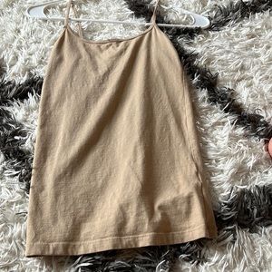 tan tank top